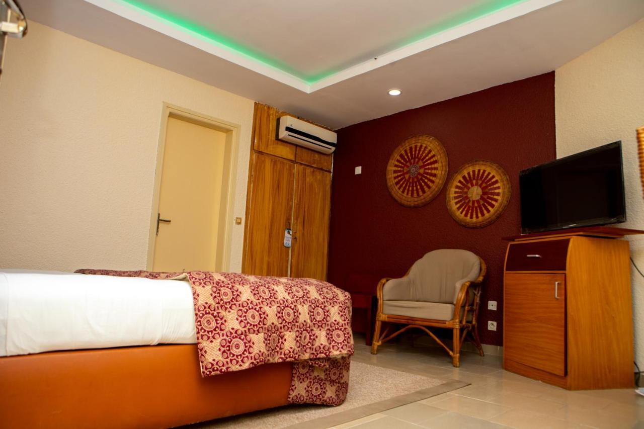 אבידג'אן Hotel Le Marly מראה חיצוני תמונה